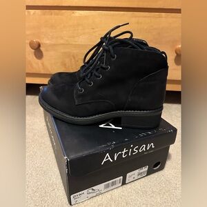 NEW Artisan By ZIGI Ziyah Black Ankle Boot Size 7 Distressed Suede Leather